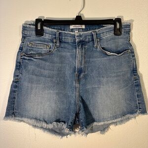 Good American Frayed Hem Denim Shorts Size 28 / 6 Light Wash High Rise